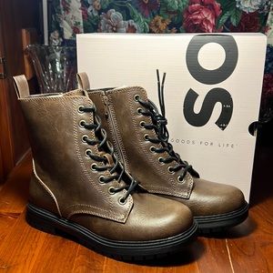 SO Brand New Lace Up / Zippered Women’s Brown Boots 8.5